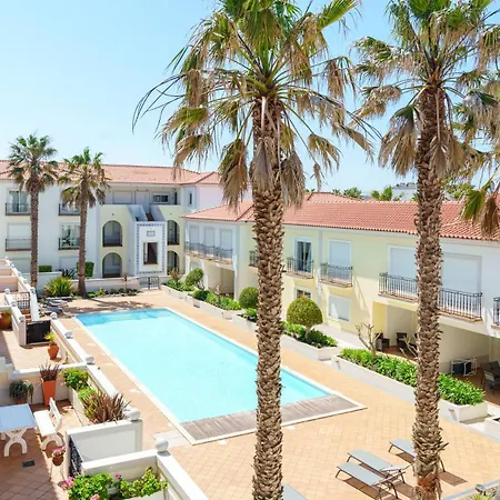 The Lazy Sunbathers, Del Rei, Obidos, B11 * 奥比多斯