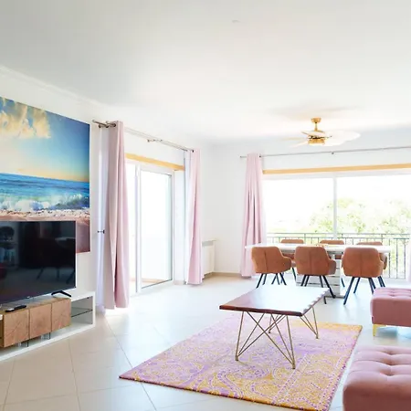 The Lazy Sunbathers, Del Rei, Obidos, B11 *