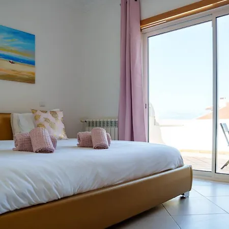 The Lazy Sunbathers, Del Rei, Obidos, B11