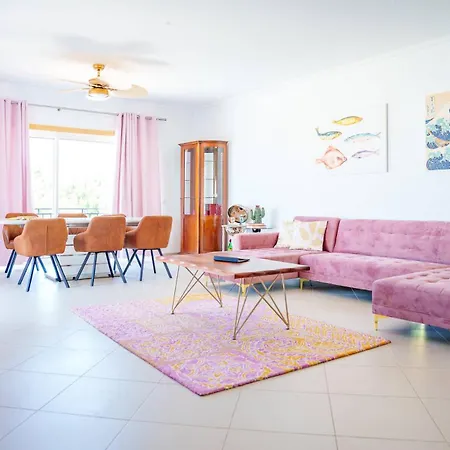 The Lazy Sunbathers, Del Rei, Obidos, B11 Apartman *