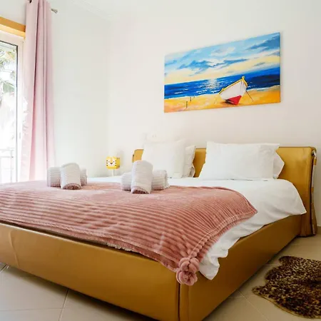 The Lazy Sunbathers, Del Rei, Obidos, B11 奥比多斯
