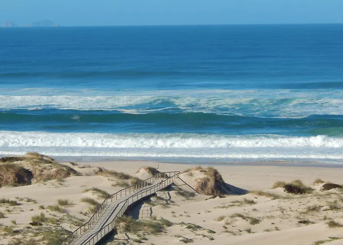 The Lazy Sunbathers, Del Rei, Obidos, B11 アパート *